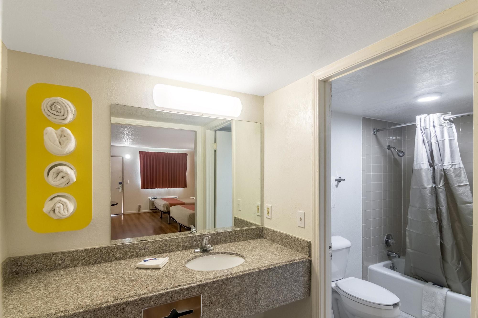 Motel 6-Clinton, Ok Ngoại thất bức ảnh