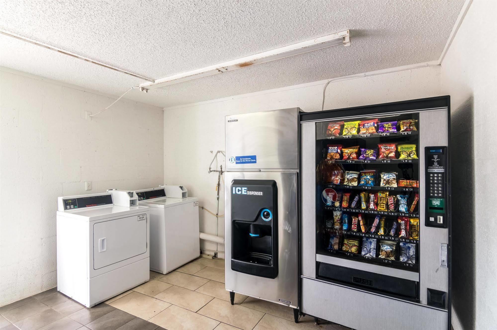 Motel 6-Clinton, Ok Ngoại thất bức ảnh