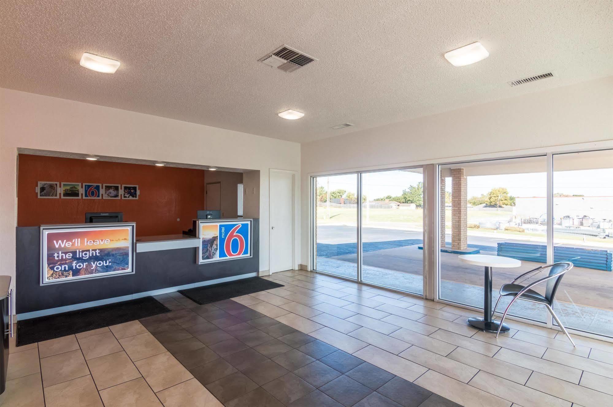 Motel 6-Clinton, Ok Ngoại thất bức ảnh